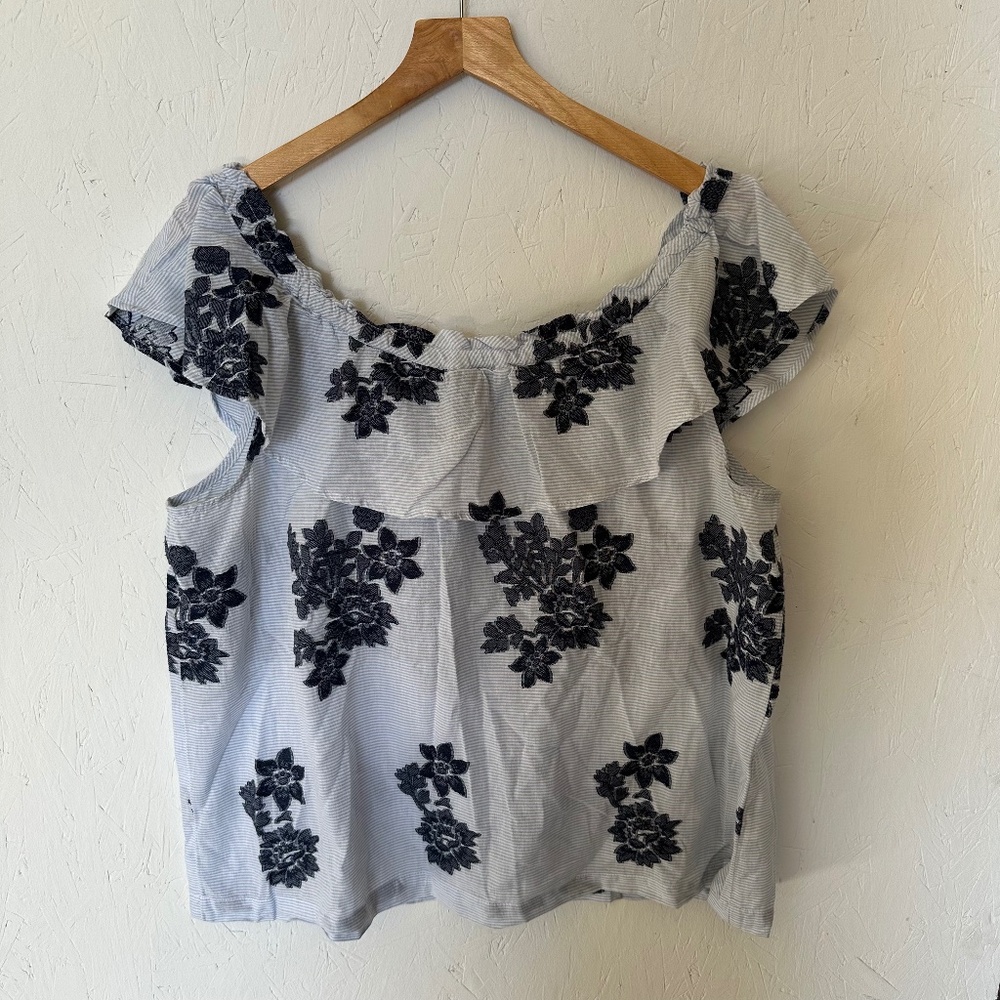 J Jill Medium flowery blouse